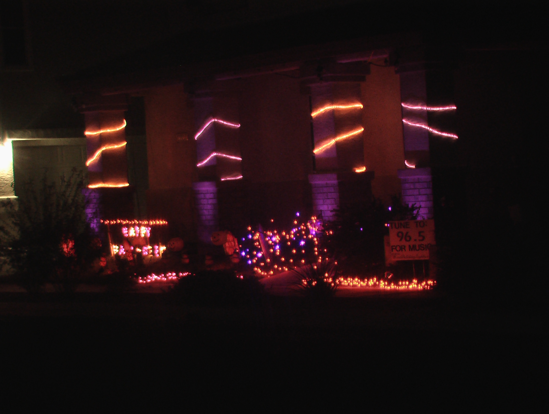 Update:  Right Side with no pumpkins
